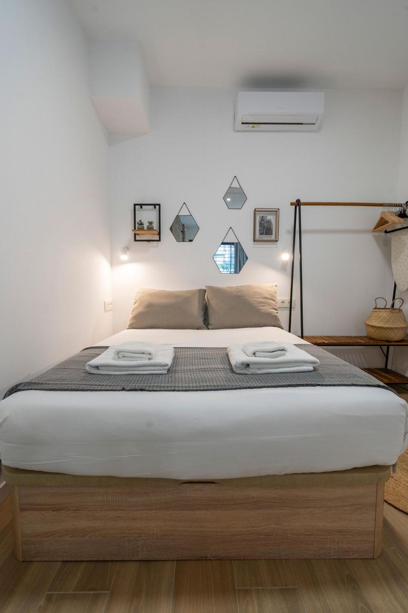 Vlc Host - Ausias March Apartment บาเลนเซีย ภายนอก รูปภาพ